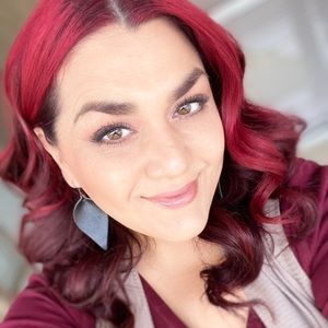 Meet your Posher, Rebecca